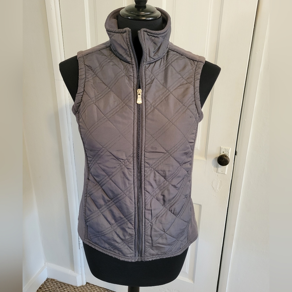 Women's Gray Quilted Vest.